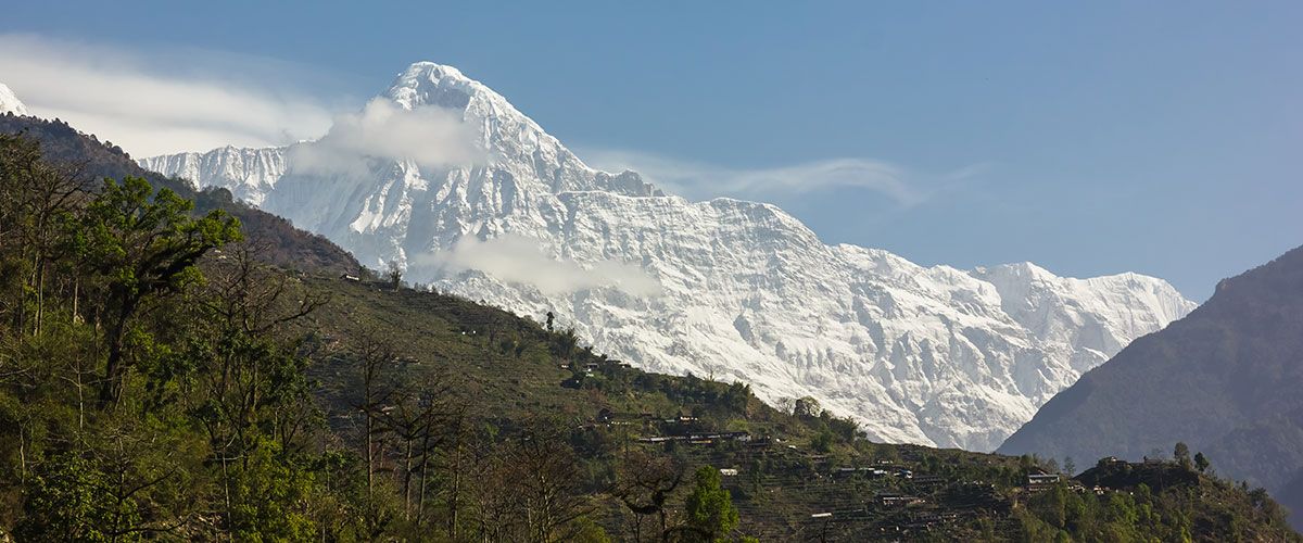 The Story of Nepalese Artisans: Handwoven Pashmina from the Himalayas 1 The Story of Nepalese Artisans: Handwoven Pashmina from the Himalayas